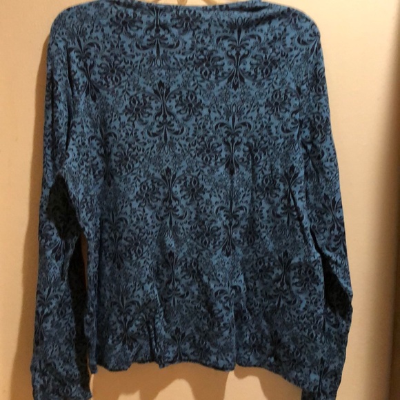 Sweater - Picture 4 of 4